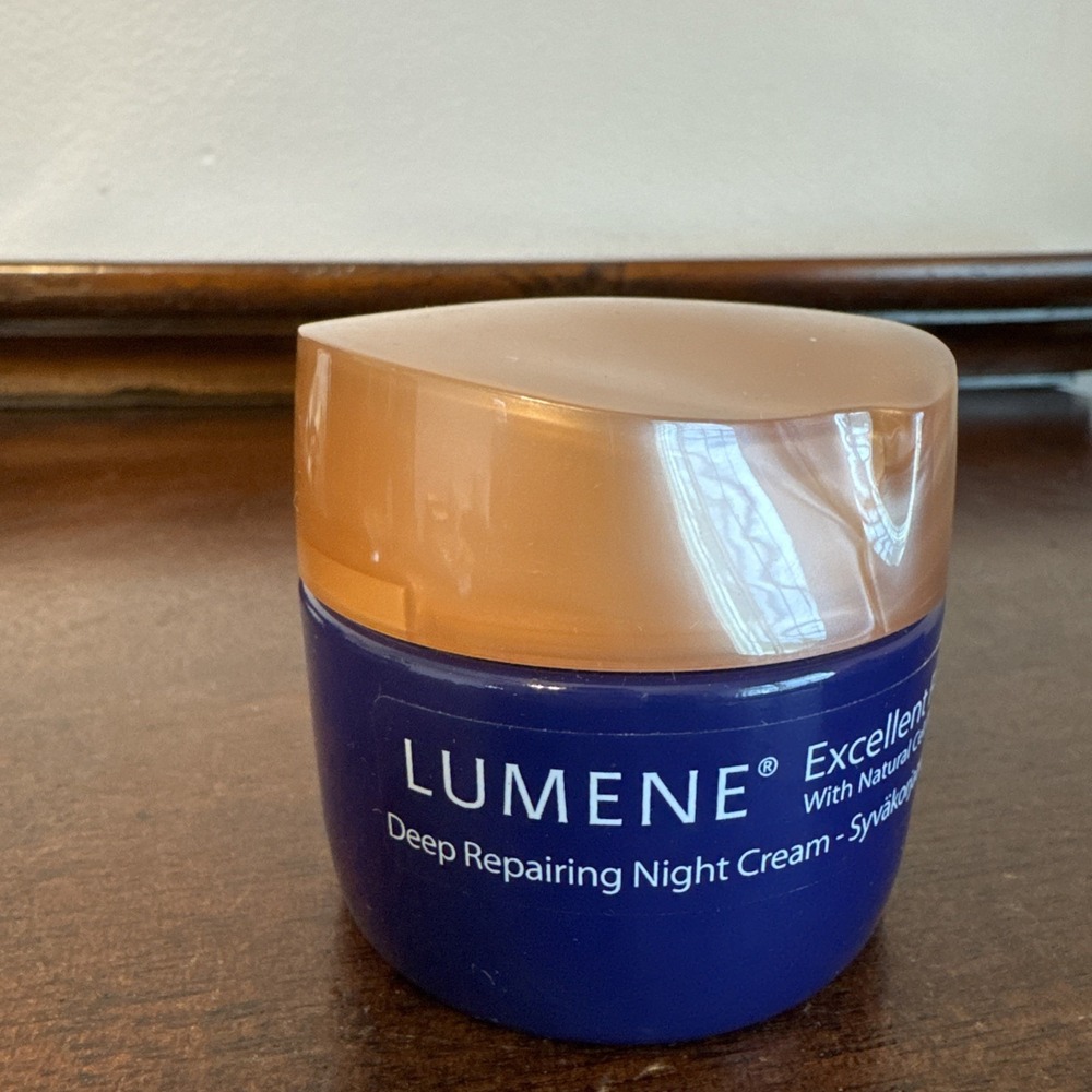 LUMENE DEEP REPAIRING CREAM NIGHT  1.7oz *New - Sealed* Excellent Future